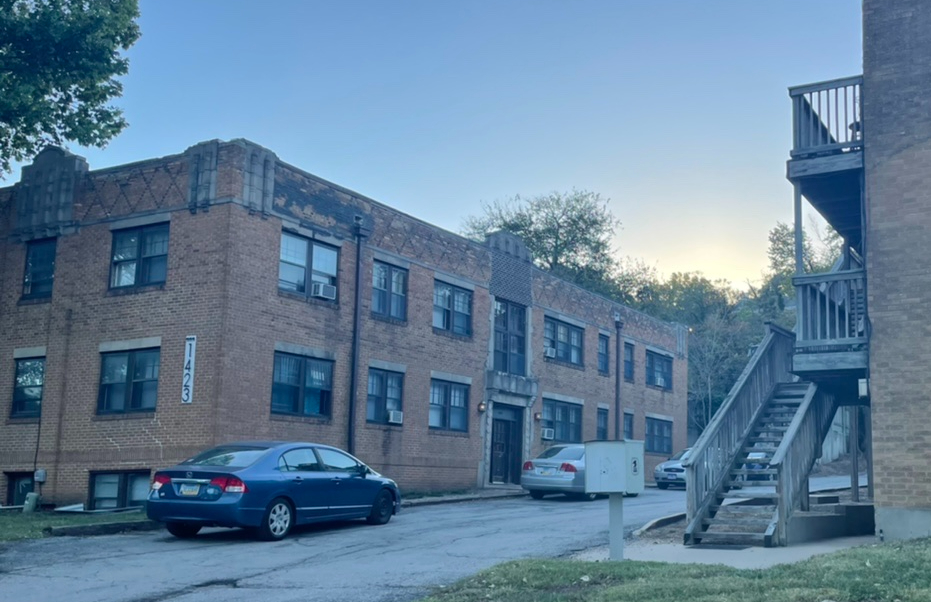 Lawrence’s Historic Resources Commission recommends further review of proposed super-dense apartment complex in Oread neighborhood